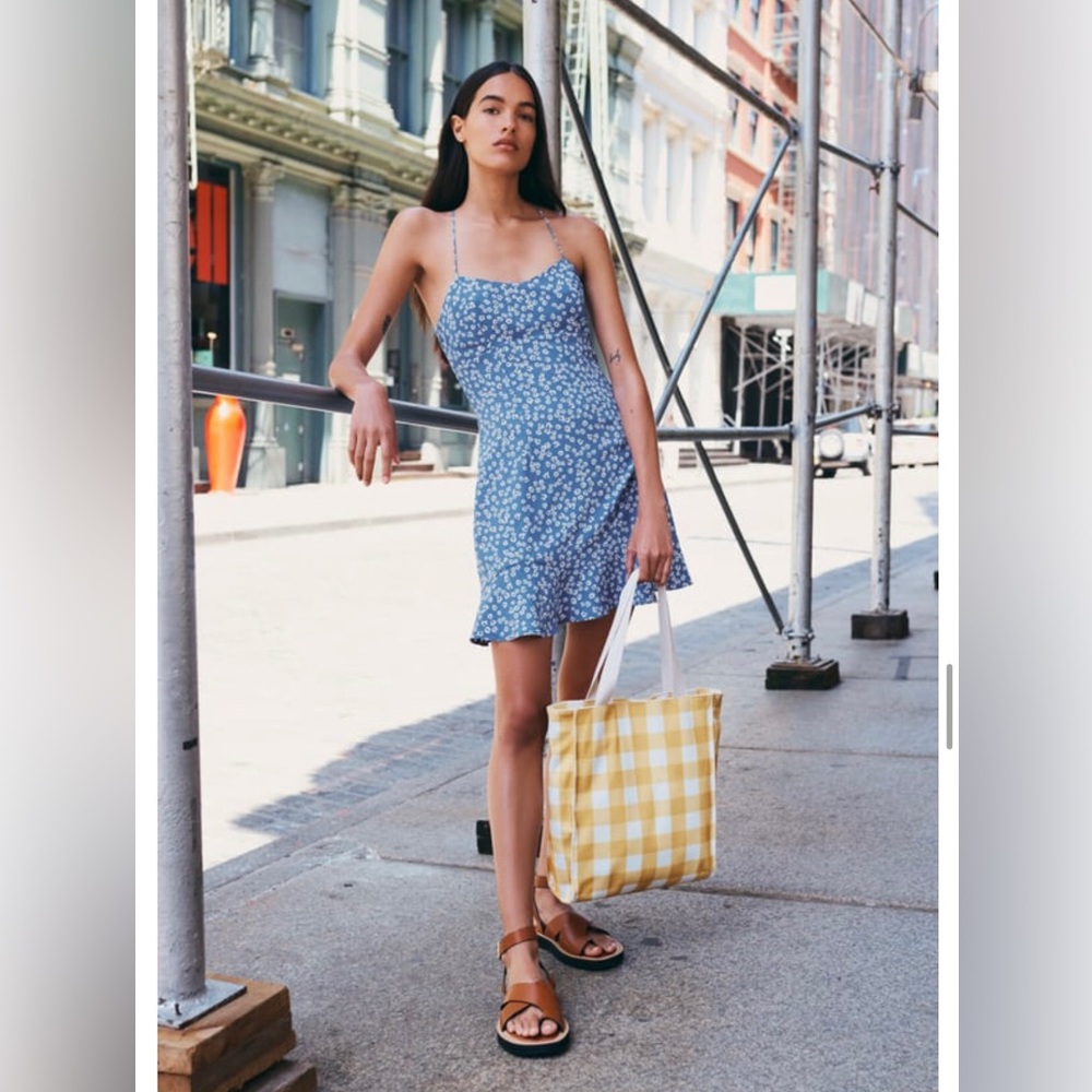 Zara blue floral dress, size medium, new and never worn